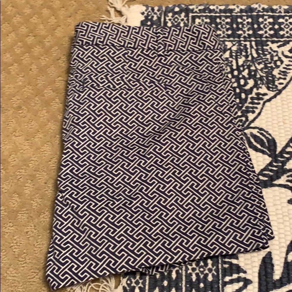 Pattern Chino Shorts - Picture 2 of 3